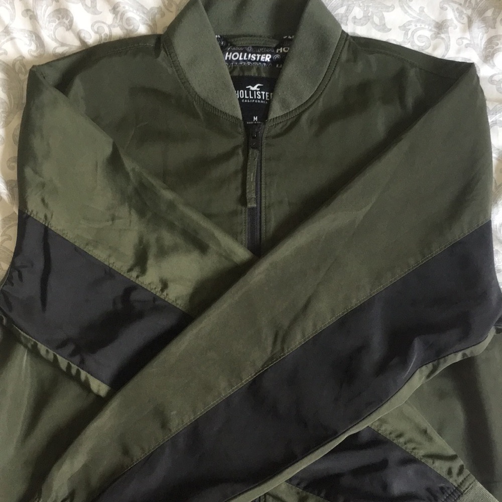 Hollister Windbreaker